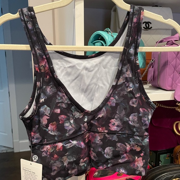 NWOT Lululemon Power Pivot Tank - Activate Floral Multi - Picture 4 of 6